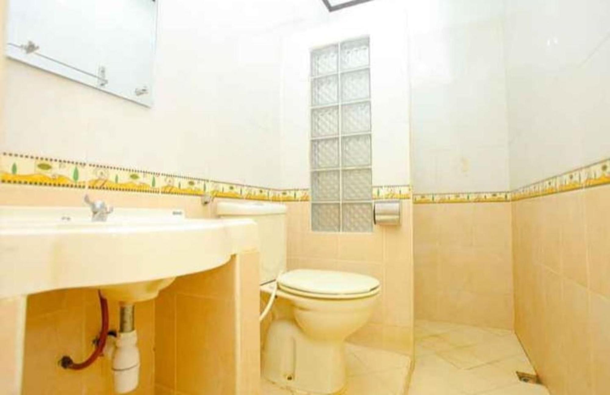 Hotel Gading Kencana Samarinda Exterior foto